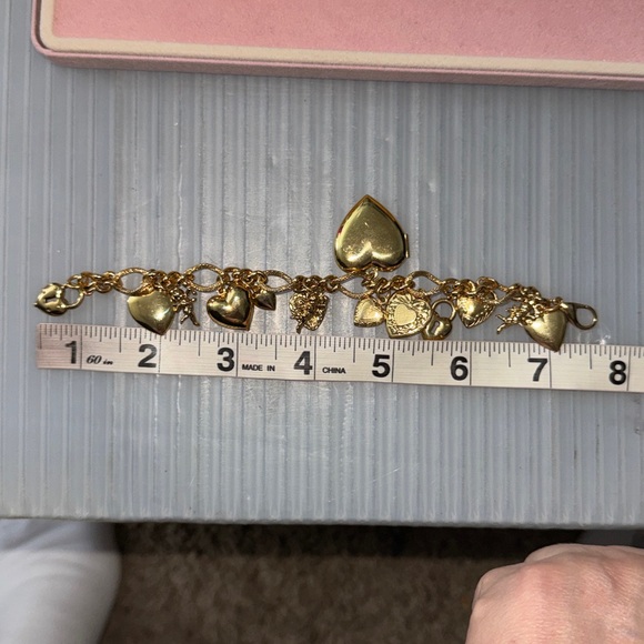 1928 things for Remembered Gold Tone Charms, hearts, cherubs & Locket Bracelet - Picture 8 of 13